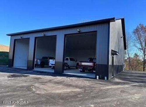 3811 Collin Ct, Jefferson City, MO, 65101-1860 | Card Image