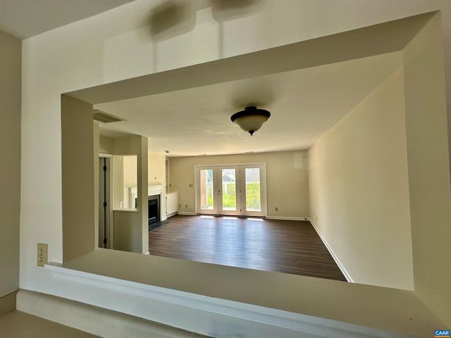 1375 Le Parc Ter, House attached with 2 bedrooms, 3 bathrooms and null parking in CHARLOTTESVILLE VA | Image 4