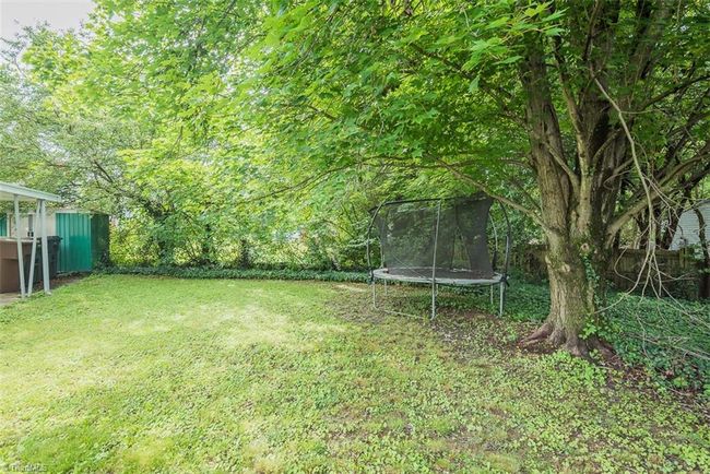 1011 W Wendover Ave, House other with 2 bedrooms, 2 bathrooms and null parking in Greensboro NC | Image 26
