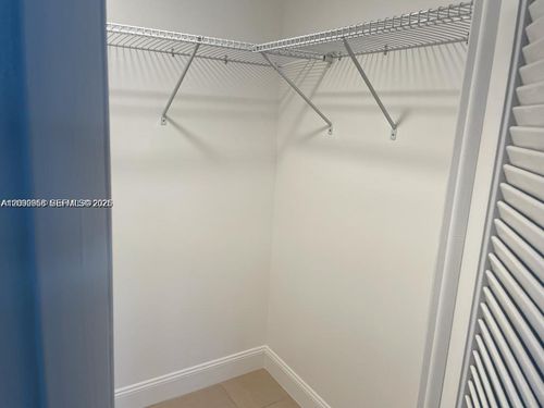 104-8325 Sunrise Lakes Blvd, Sunrise, FL, 33322-1595 | Card Image