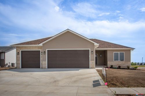 7600 N 50th St, Lincoln, NE, 68514 | Card Image