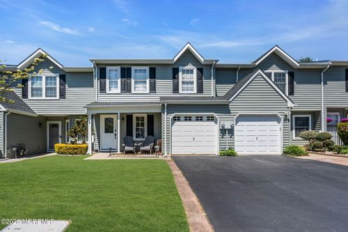 33 Mariners Cv, Freehold, NJ, 07728-3704 | Card Image