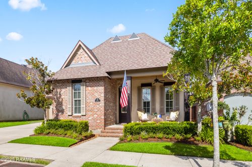 305 Annaberg Dr, Youngsville, LA, 70592-5883 | Card Image