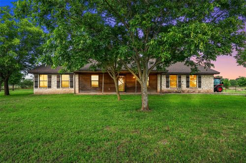 188 N Baese Rd, West, TX, 76691-2250 | Card Image