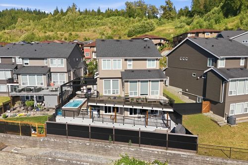 10447 248 St, Maple Ridge, BC, V2W0H8 | Card Image
