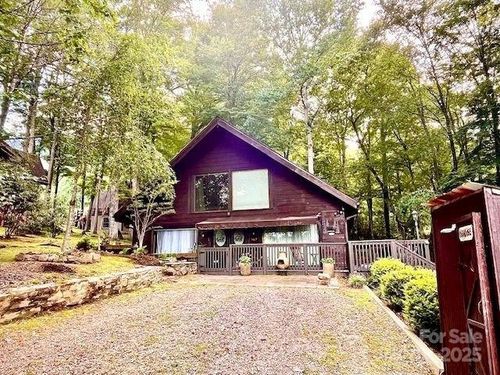 367 Biodome Dr, Waynesville, NC, 28785-8546 | Card Image