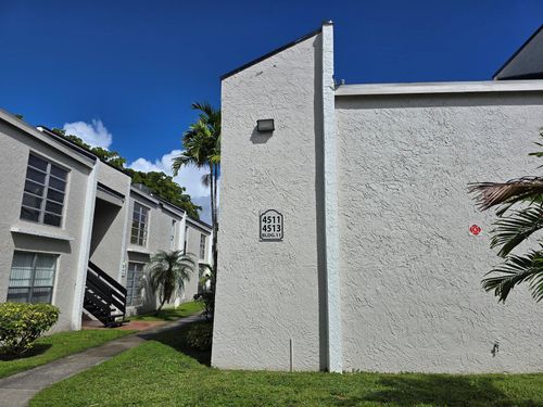 e-4511 Treehouse Lane, Tamarac, FL, 33319 | Card Image