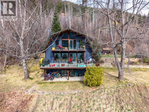3169 Bainbridge Rd, Nelson, BC, V1L6M7 | Card Image