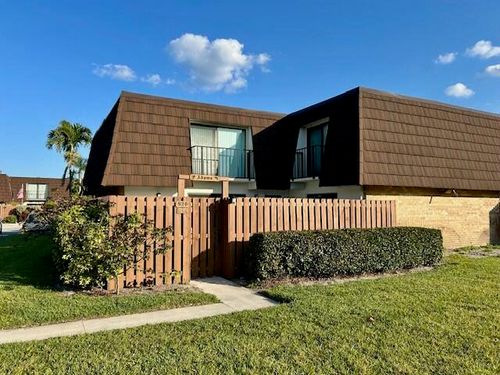 926-6166 Se Riverboat Dr, Stuart, FL, 34997-1527 | Card Image