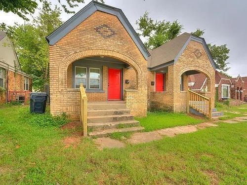 2208 Ne 22nd St, Oklahoma City, OK, 73111-1719 | Card Image