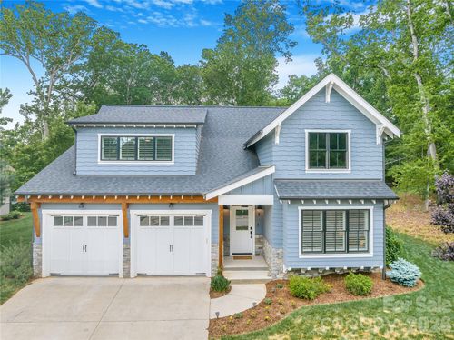 9 Ashe Park Cir, Asheville, NC, 28806-0165 | Card Image