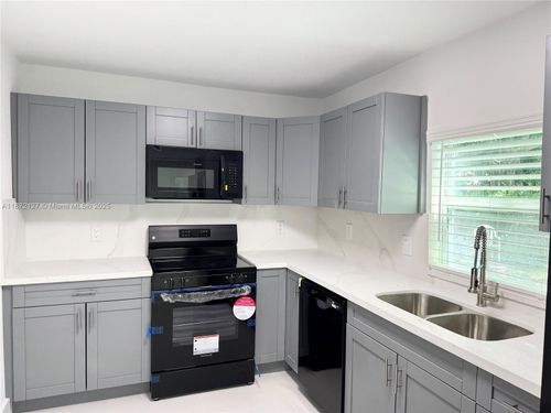 2-351 Nw 48th St, Miami, FL, 33127-2458 | Card Image