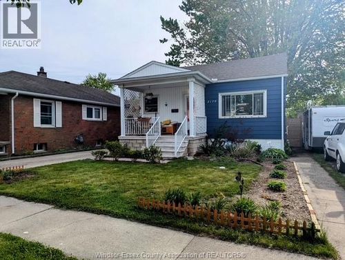 2179 Forest Ave, Windsor, ON, N8W2G4 | Card Image