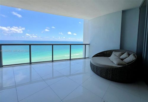 1905-17121 Collins Ave, Sunny Isles Beach, FL, 33160 | Card Image