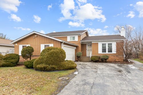 17481 Eastgate Dr, Country Club Hills, IL, 60478-4640 | Card Image