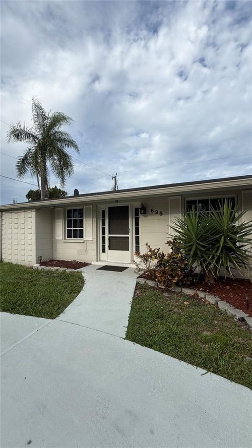 695 Alligator Dr, Venice, FL, 34293-5768 | Card Image