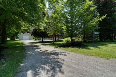 7718 Side 15 Rd, House other with 3 bedrooms, 2 bathrooms and 10 parking in Acton ON | Image 3