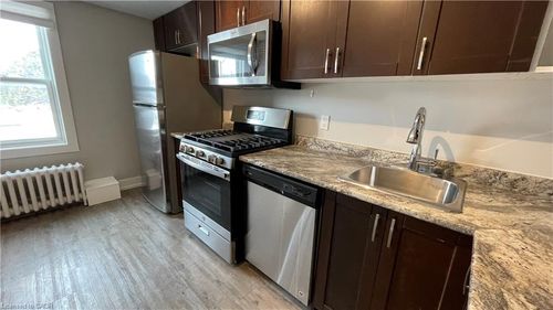 {{alt}} | Card Image