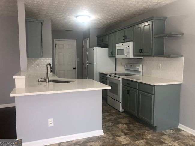4831 Daintree Ct, House other with 3 bedrooms, 2 bathrooms and 2 parking in Flowery Branch GA | Image 9