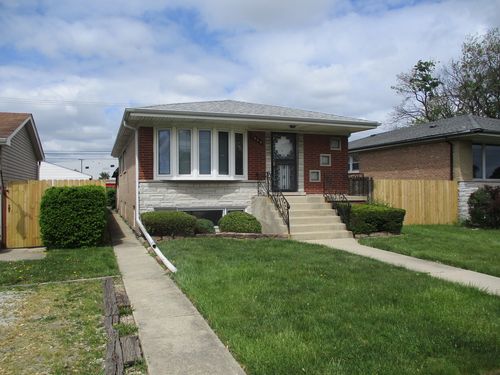 7804 Newland Ave, Burbank, IL, 60459-1073 | Card Image