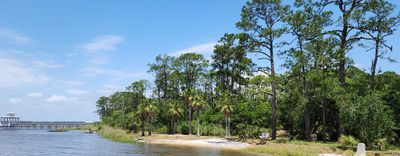 223 N Bay Shore Dr, House other with 2 bedrooms, 3 bathrooms and null parking in Eastpoint FL | Image 3