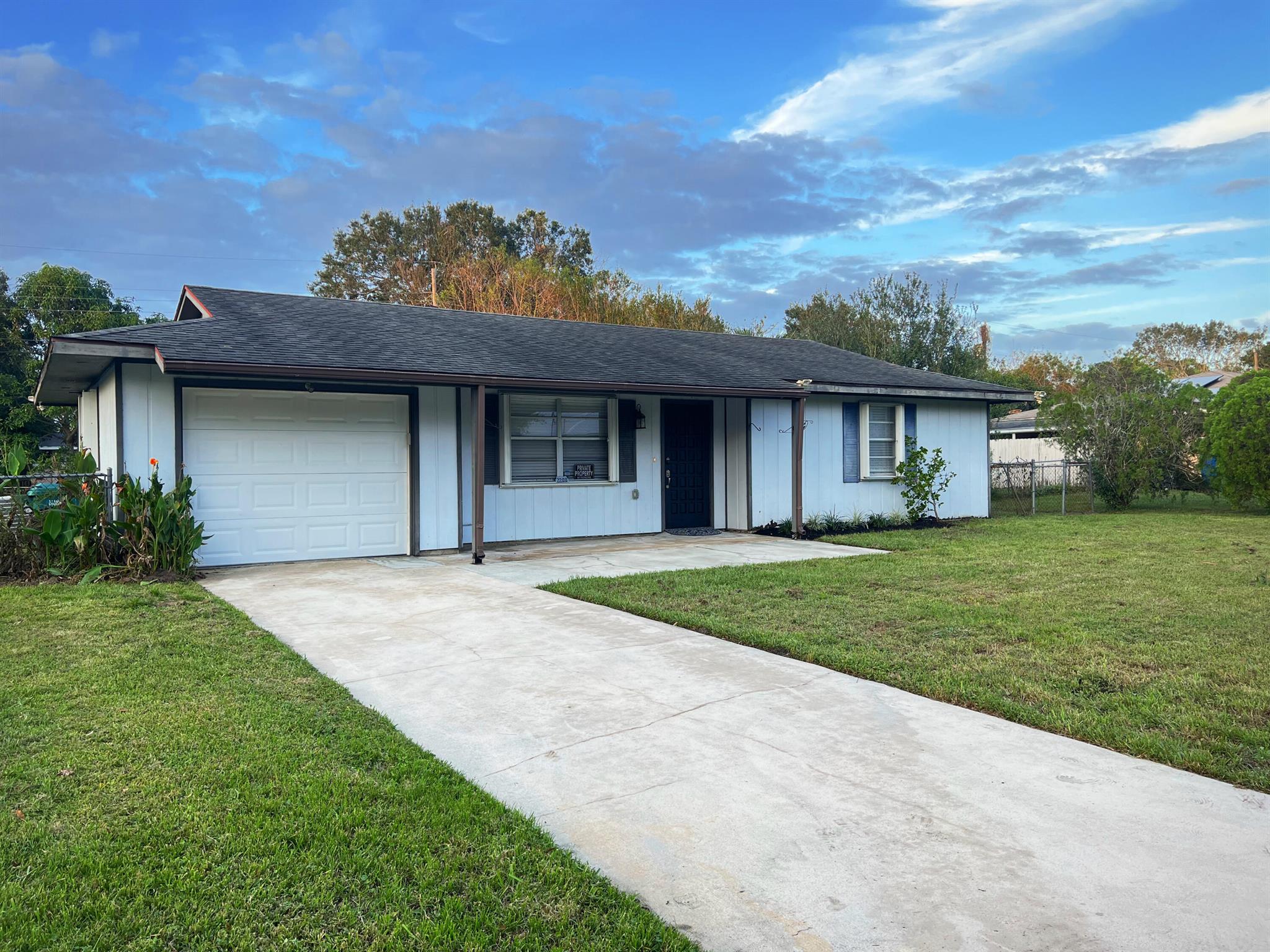 Elizabeth Ave, Fort Pierce, FL 34982