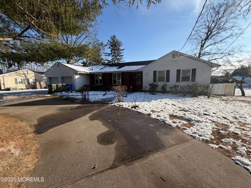 550 Wall St, Eatontown, NJ, 07724-2424 | Card Image