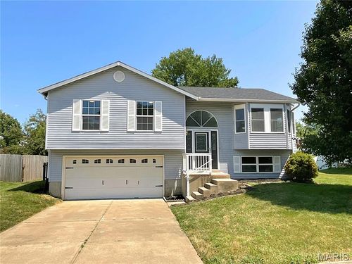 4 Sassafras Ct, Saint Charles, MO, 63303-5995 | Card Image