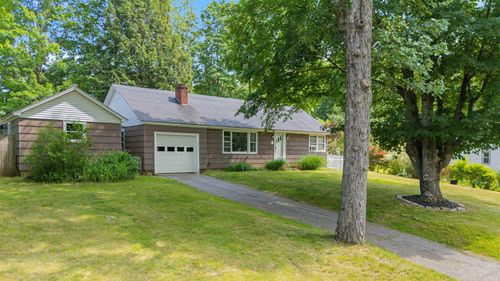 76 Saint Laurent St, Epping, NH, 03042-3504 | Card Image