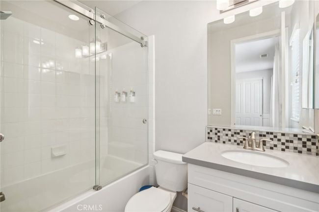 19216 Bension Dr, House other with 6 bedrooms, 4 bathrooms and 2 parking in Santa Clarita CA | Image 30