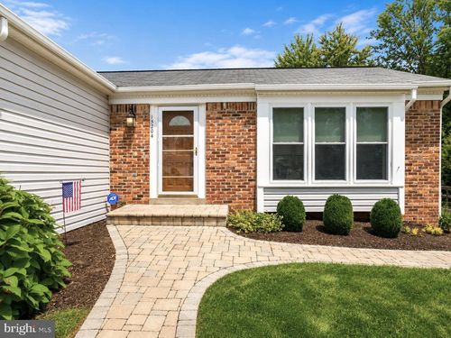 15204 General Stevens Ct, CHANTILLY, VA, 20151-1319 | Card Image