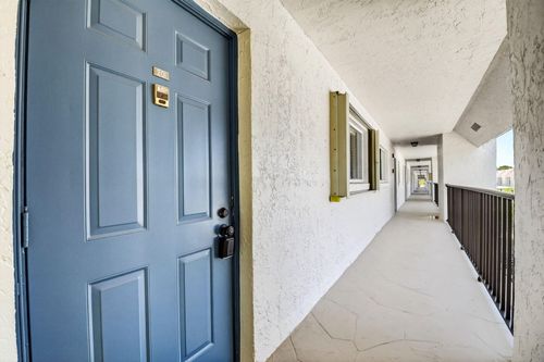2010-2975 Sw 22nd Ave, Delray Beach, FL, 33445-7885 | Card Image