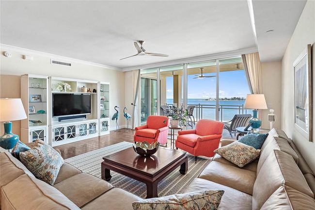 505 - 650 Collany Rd, Condo with 3 bedrooms, 4 bathrooms and null parking in Tierra Verde FL | Image 17