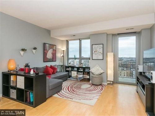 apt-1011-929 Portland Ave, Minneapolis, MN, 55404-1255 | Card Image