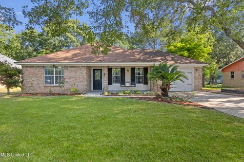 9104 Barnacle Blvd, Ocean Springs, MS, 39564-9530 | Card Image