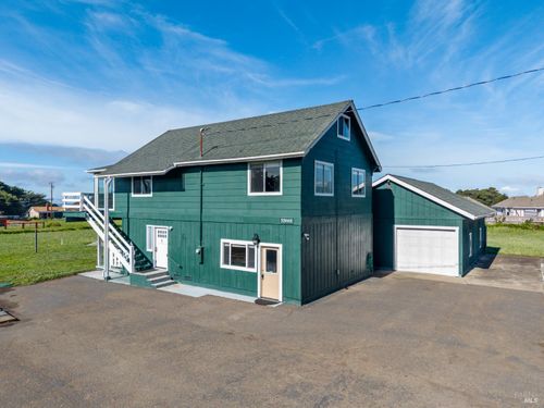 33440 Pacific Way, Fort Bragg, CA, 95437-9228 | Card Image