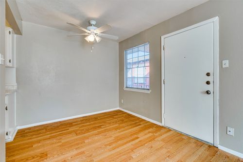 107-307 E 31 Street, Austin, TX, 78705 | Card Image