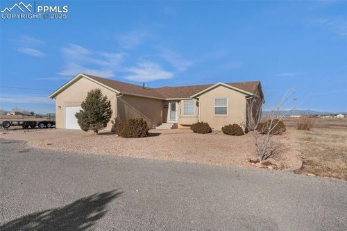 613 E Earl Drive, Pueblo, CO, 81007 | Card Image