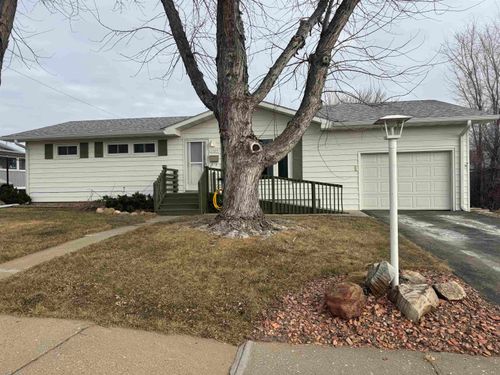 1109 Walworth St, Belle Fourche, SD, 57717-2224 | Card Image