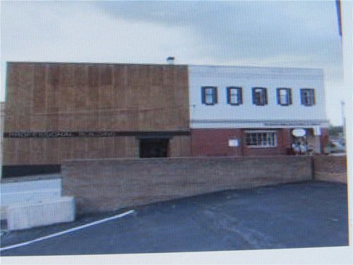 102 S Arch St, Connellsville, PA, 15425-3515 | Card Image