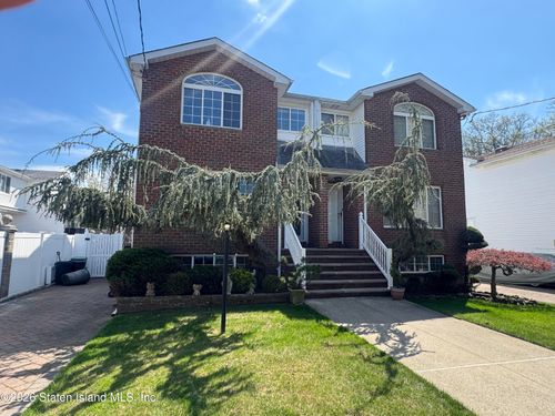650 Clermont Avenue, Staten Island, NY, 10307 | Card Image