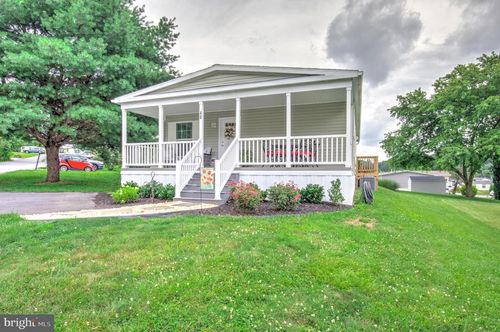 40 Kimberly Ave, NEW PROVIDENCE, PA, 17560-9685 | Card Image