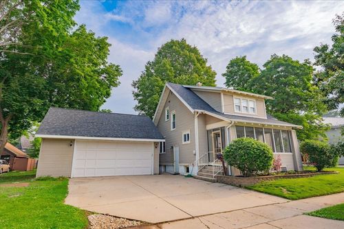 31 Elm St, Fort Atkinson, WI, 53538-2238 | Card Image