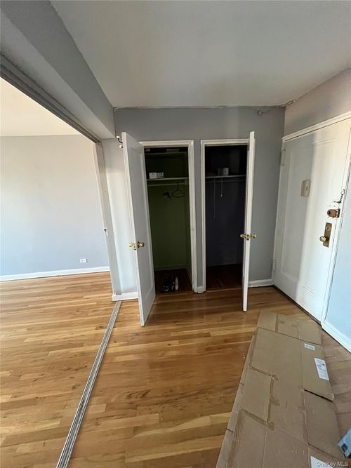 apt-5g-102 64th Ave, Forest Hills, NY, 11375-1508 | Card Image