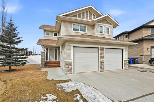 122 Sutherland Close, Red Deer, AB, T4R0L5 | Card Image