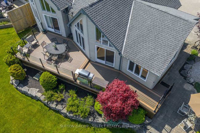 7474 Riverside Dr, House other with 3 bedrooms, 2 bathrooms and 6 parking in Port Franks ON | Image 44