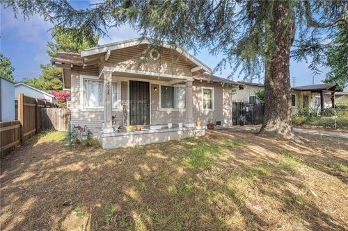 4928 Highland View Ave, Eagle Rock, CA, 90041-2013 | Card Image