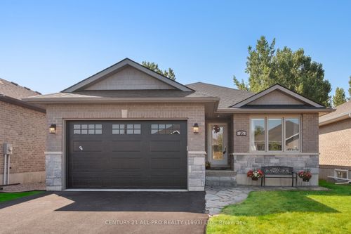 76 Royal Gala Dr, Brighton, ON, K0K1H0 | Card Image