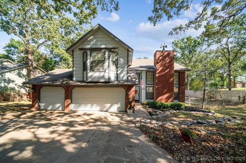 11907 S 266th East Ave, Coweta, OK, 74429-4892 | Card Image