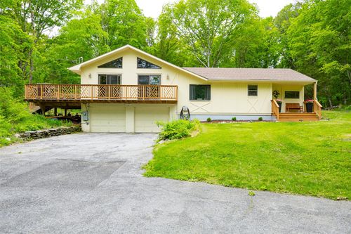 225 N Smith Rd, Lagrangeville, NY, 12540-5341 | Card Image